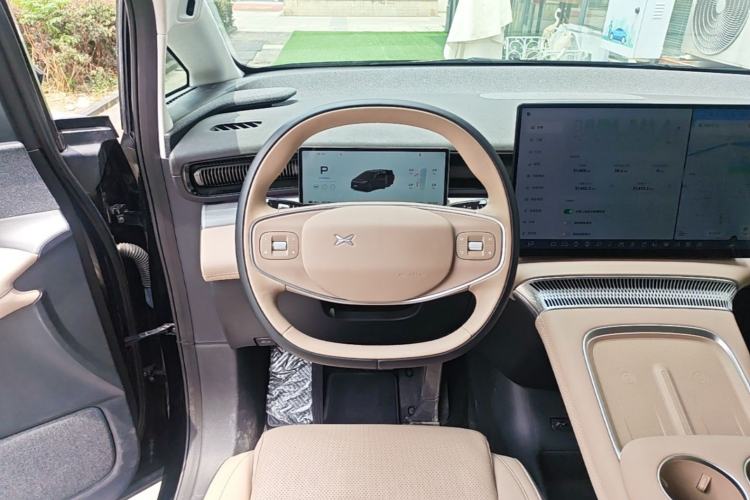 Used XPeng X9 2024 610 Long-Range Pro Steering Wheel
