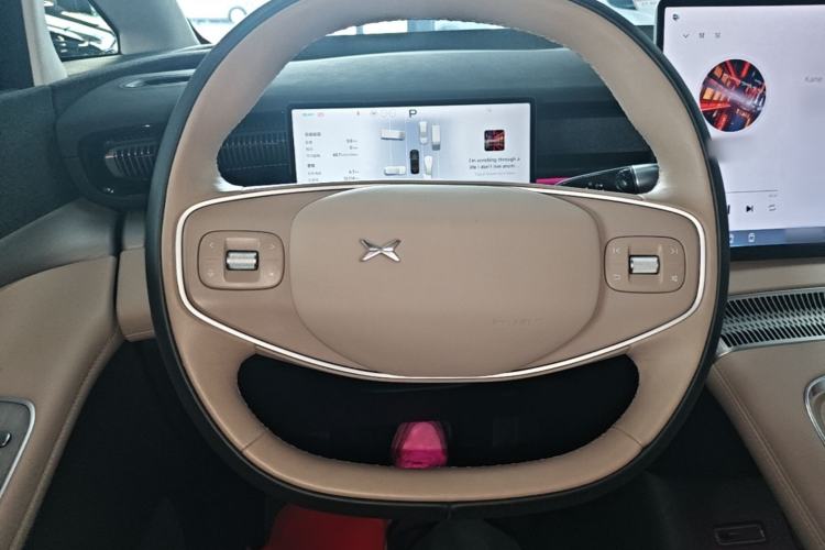 Used XPeng X9 2024 702 Ultra-Long Range Pro Steering Wheel
