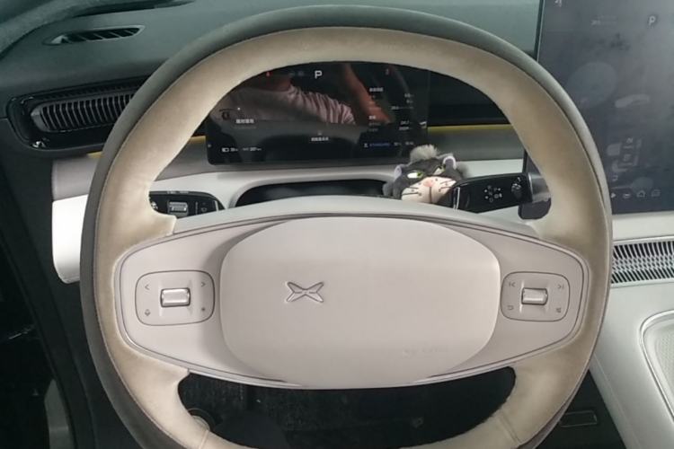 Used XPeng X9 2024 702 Ultra-Long Range Pro Steering Wheel
