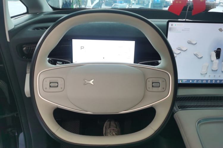 Used XPeng X9 2024 702 Ultra-Long Range Max Steering Wheel
