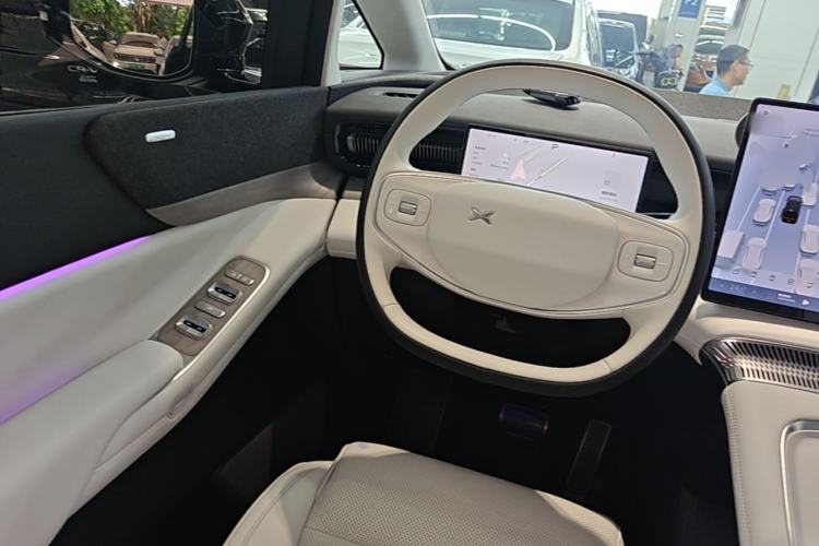 Used XPeng X9 2024 610 Long-Range Pro Steering Wheel