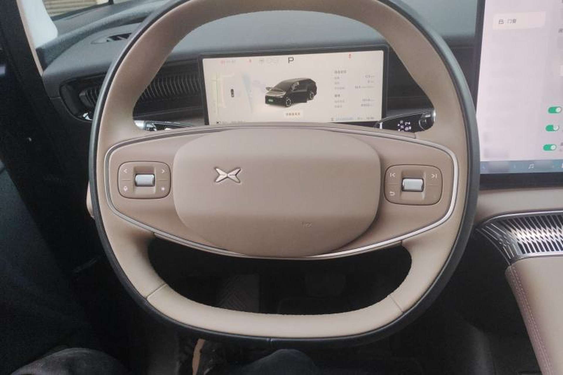 Used XPeng X9 2024 640 All-Wheel Drive High-Performance Max Steering Wheel