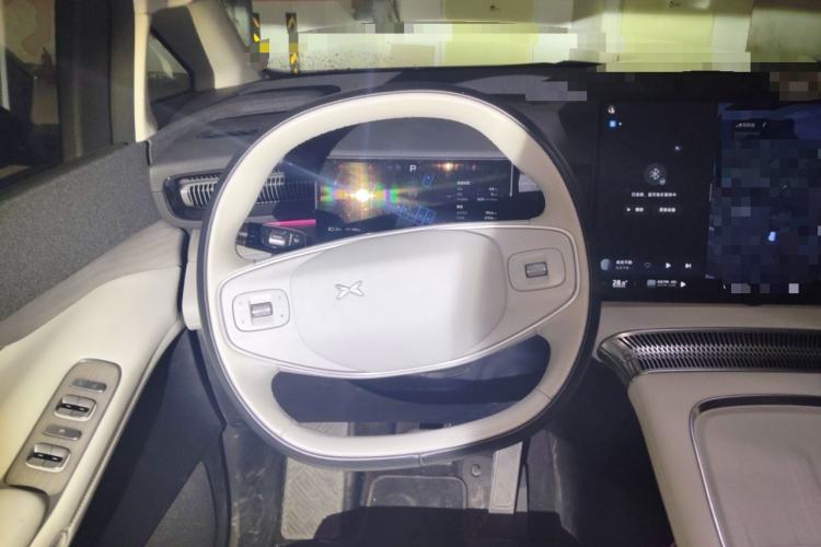 Used XPeng X9 2024 610 Long-Range Pro Steering Wheel