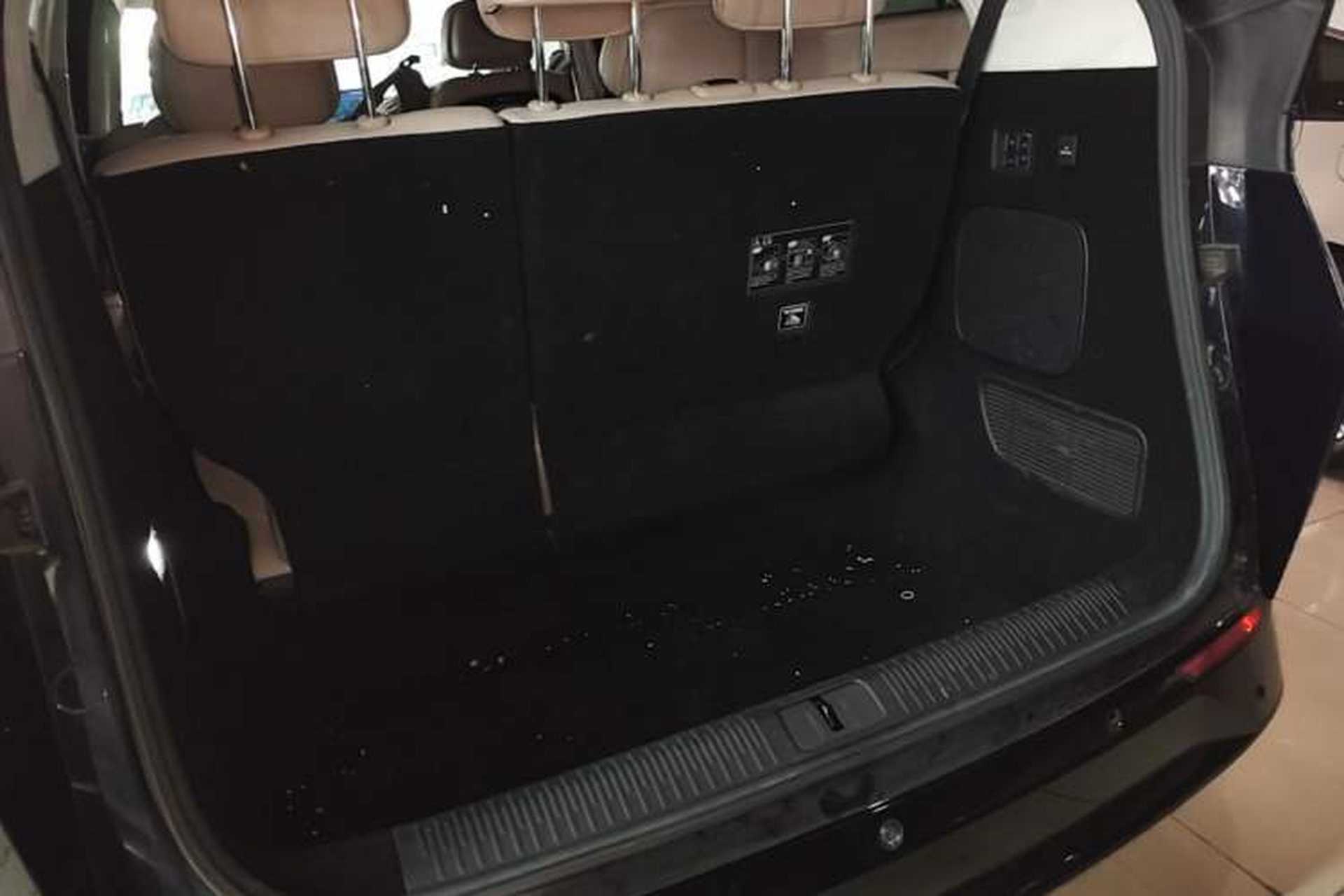 Used XPeng X9 2024 610 Long-Range Pro Trunk