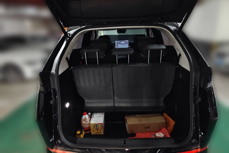 Used XPeng X9 2024 640 All-Wheel Drive High-Performance Max Trunk