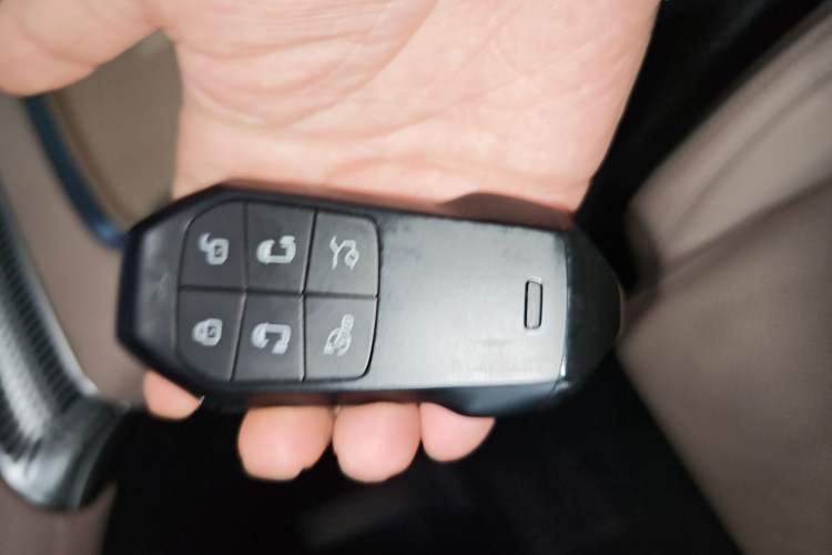 Used XPeng X9 2024 610 Long-Range Pro Vehicle Key