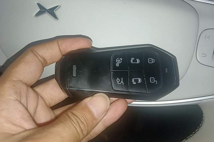 Used XPeng X9 2024 702 Ultra-Long Range Max Vehicle Key