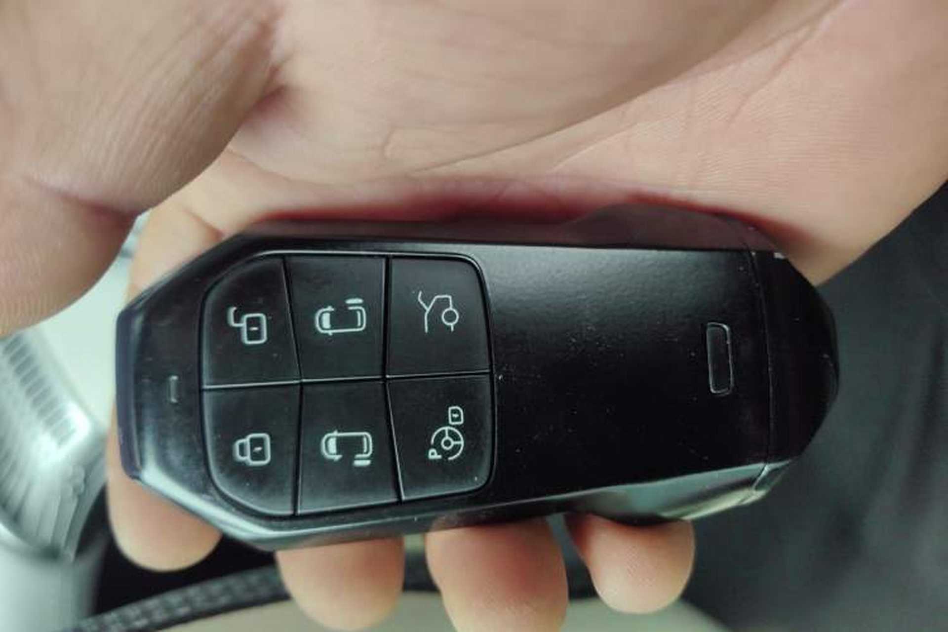 Used XPeng X9 2024 702 Ultra-Long Range Pro Vehicle Key