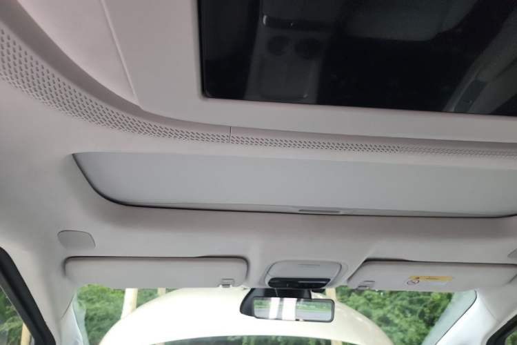 Used XPeng X9 2024 640 All-Wheel Drive High-Performance Max Headliner