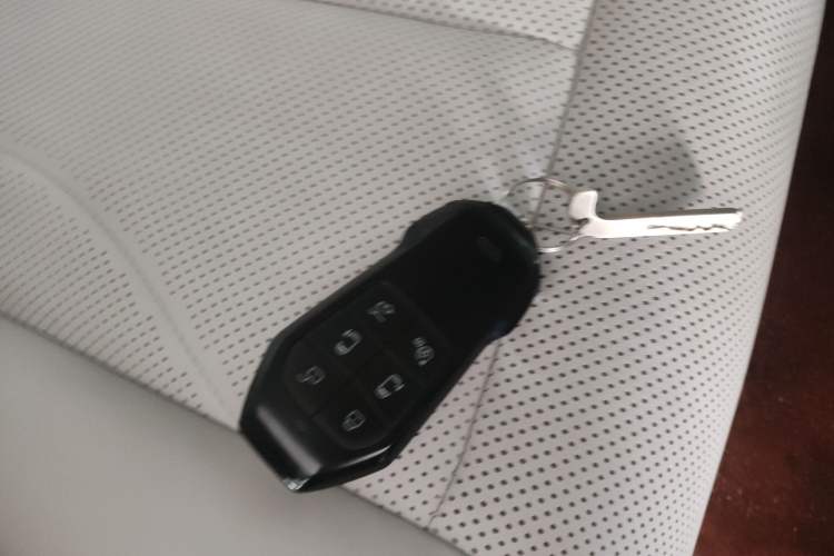 Used XPeng X9 2024 640 All-Wheel Drive High-Performance Max Interior 1