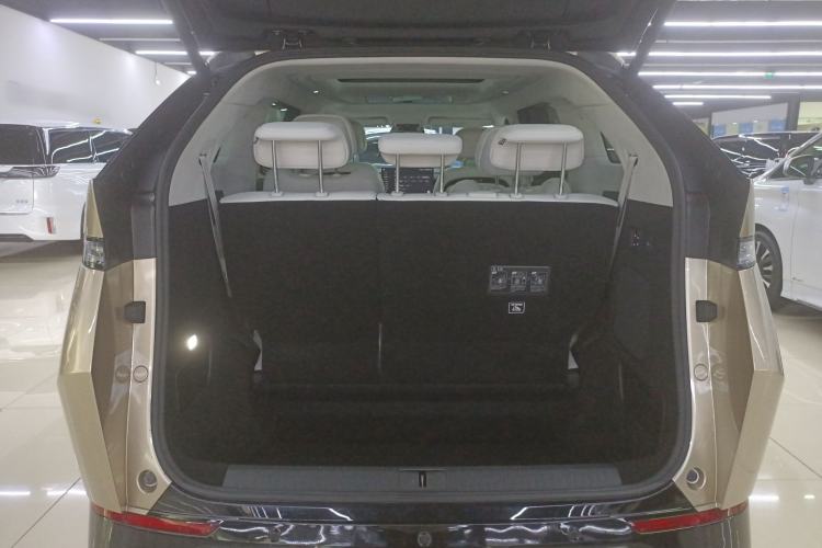Used XPeng X9 2024 640 All-Wheel Drive High-Performance Max Trunk