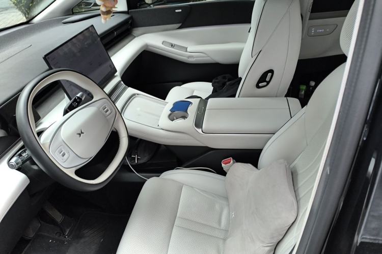 Used XPeng X9 2024 702 Ultra-Long Range Pro Left Front Seat