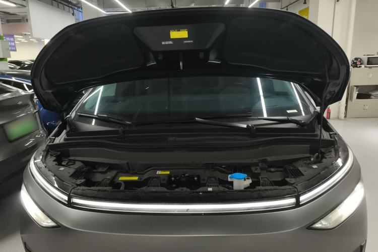 Used XPeng X9 2024 640 All-Wheel Drive High-Performance Max Engine Bay