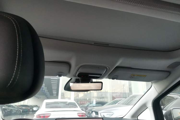 Used XPeng X9 2024 702 Ultra-Long Range Max Headliner
