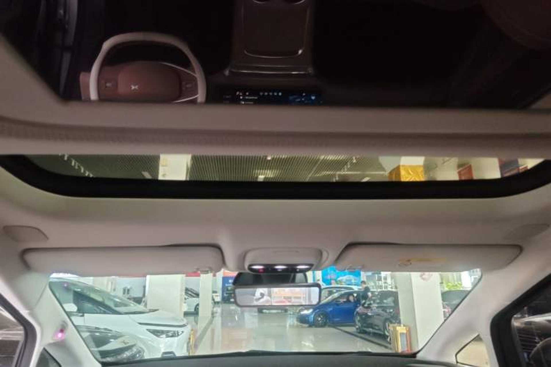 Used XPeng X9 2024 610 Long-Range Max Headliner
