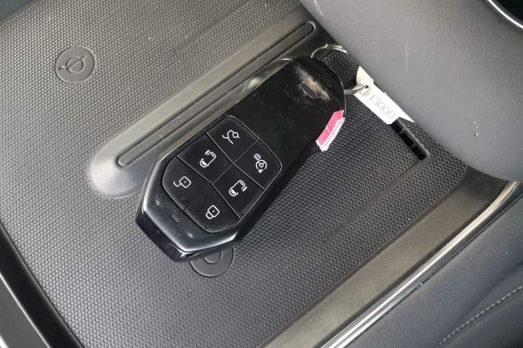 Used XPeng X9 2024 702 Ultra-Long Range Max Interior 1