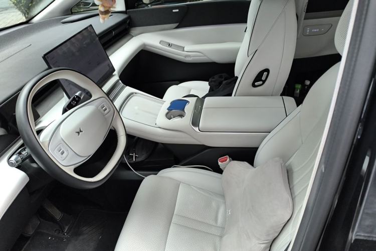 Used XPeng X9 2024 702 Ultra-Long Range Pro Left Front Seat
