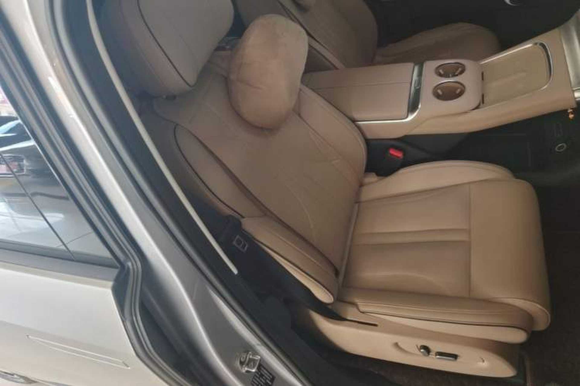 Used XPeng X9 2024 610 Long-Range Max Right Front Seat