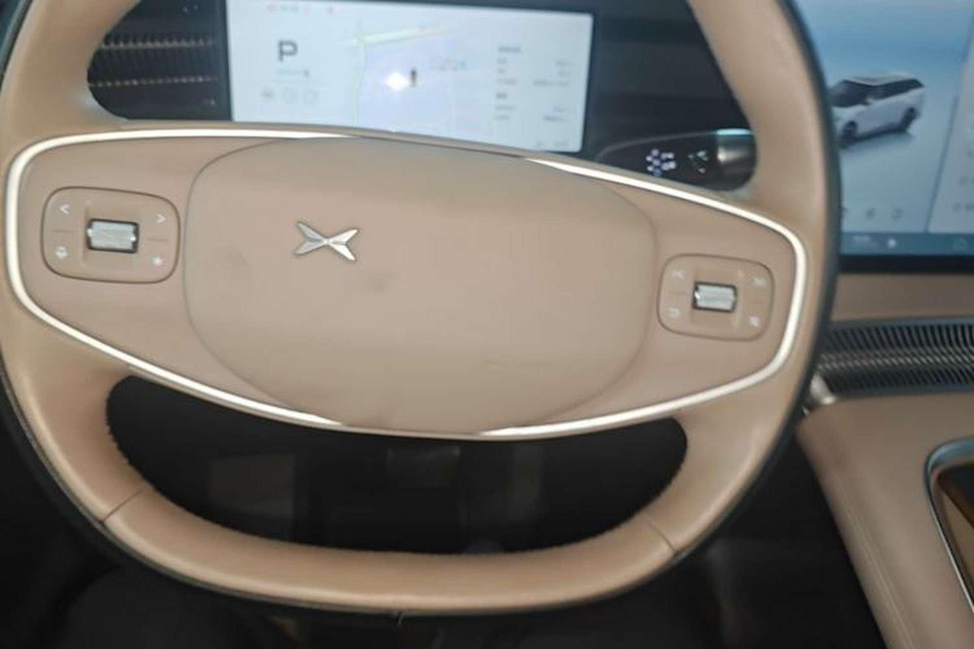 Used XPeng X9 2024 640 All-Wheel Drive High-Performance Max Steering Wheel