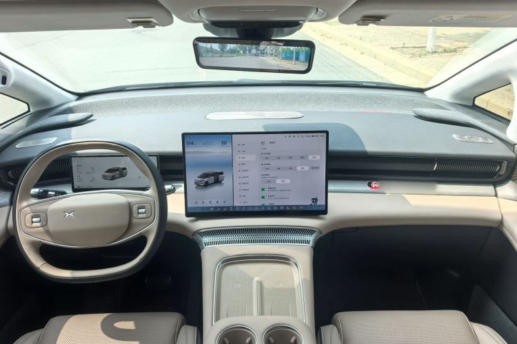 Used XPeng X9 2024 702 Ultra-Long Range Pro Interior 1