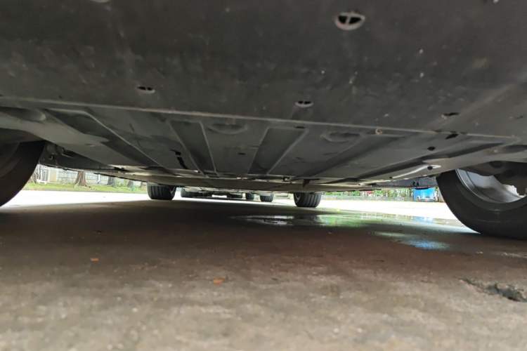 Used XPeng X9 2024 610 Long-Range Pro Chassis Front