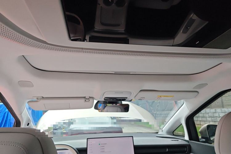 Used XPeng X9 2024 610 Long-Range Pro Headliner