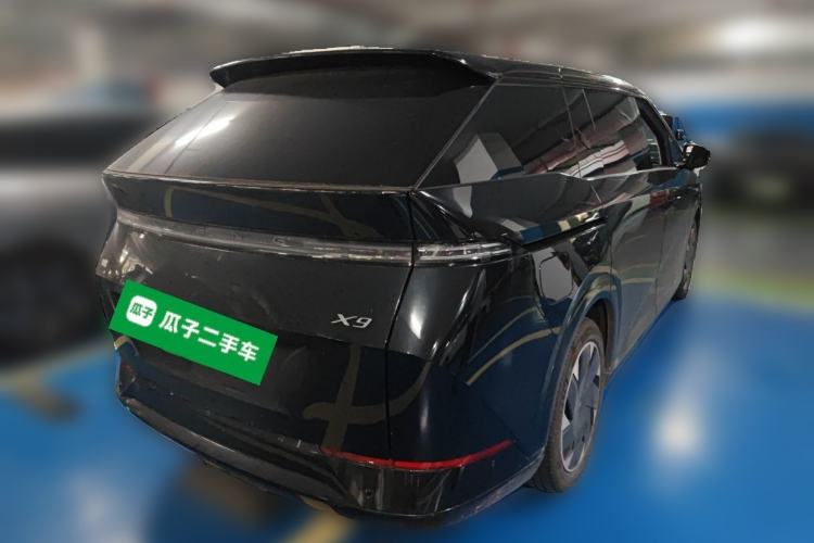 Used XPeng X9 2024 702 Ultra-Long Range Max Rear Right 45 Deg