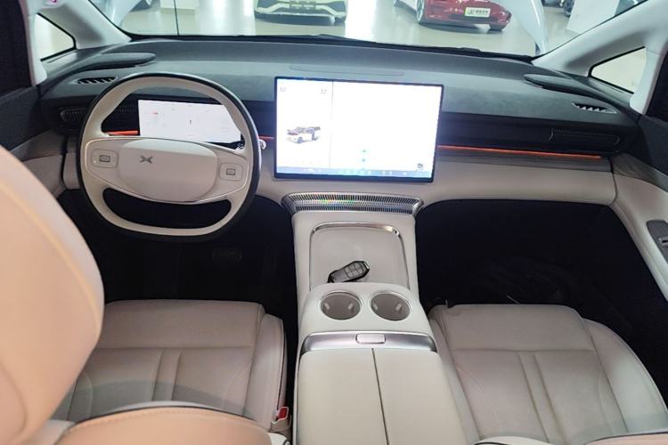 Used XPeng X9 2024 702 Ultra-Long Range Max Center Console