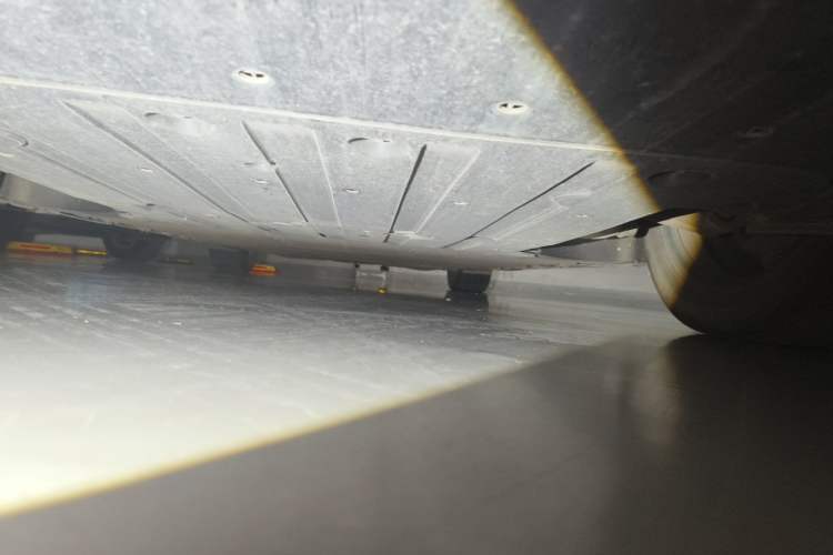 Used XPeng X9 2024 610 Long-Range Pro Chassis Front