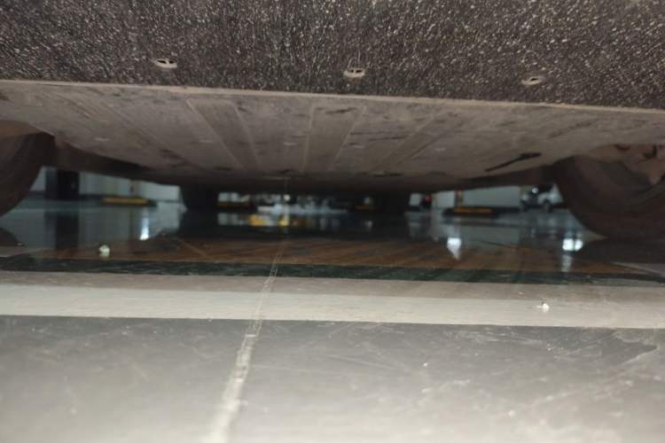 Used XPeng X9 2024 610 Long-Range Pro Chassis Front