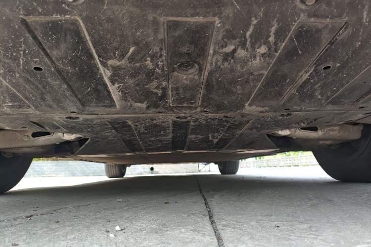 Used XPeng X9 2024 702 Ultra-Long Range Pro Chassis Rear