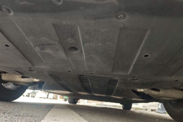 Used XPeng X9 2024 610 Long-Range Pro Chassis Rear