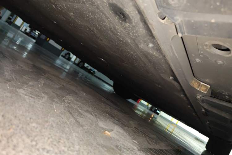 Used XPeng X9 2024 610 Long-Range Pro Chassis Rear Right