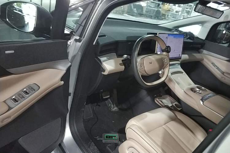 Used XPeng X9 2024 640 All-Wheel Drive High-Performance Max Driver Seat