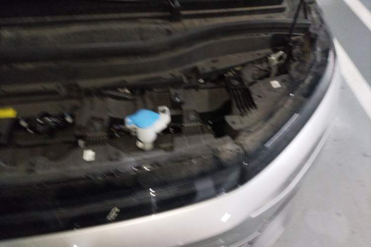 Used XPeng X9 2024 640 All-Wheel Drive High-Performance Max Engine Bay Left