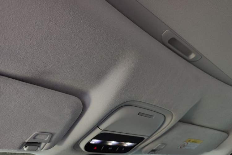 Used XPeng X9 2024 702 Ultra-Long Range Max Headliner