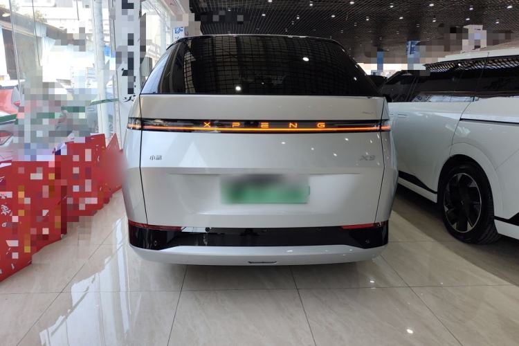 Used XPeng X9 2024 702 Ultra-Long Range Max Rear