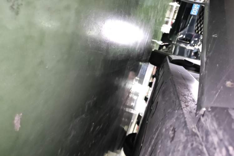 Used XPeng X9 2024 702 Ultra-Long Range Pro Right Side Sill