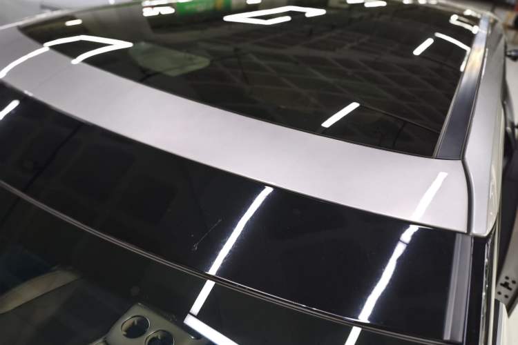 Used XPeng X9 2024 610 Long-Range Pro Roof