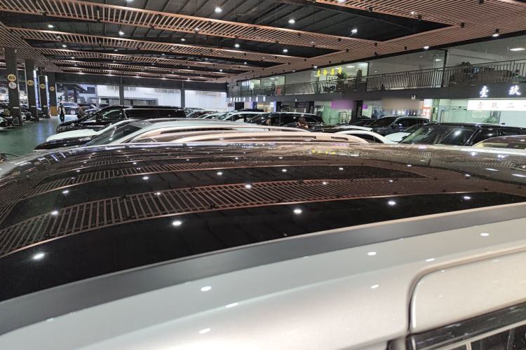 Used XPeng X9 2024 702 Ultra-Long Range Max Roof
