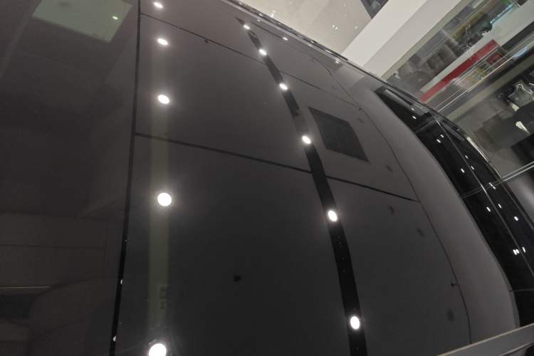Used XPeng X9 2024 702 Ultra-Long Range Pro Roof