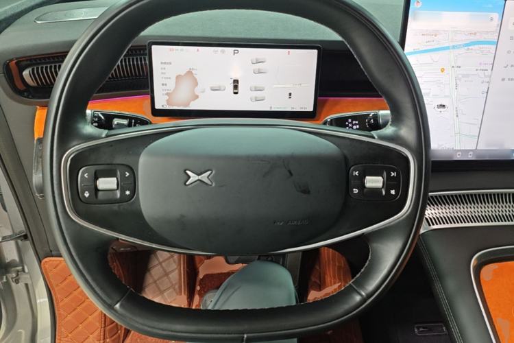 Used XPeng X9 2024 702 Ultra-Long Range Pro Steering Wheel
