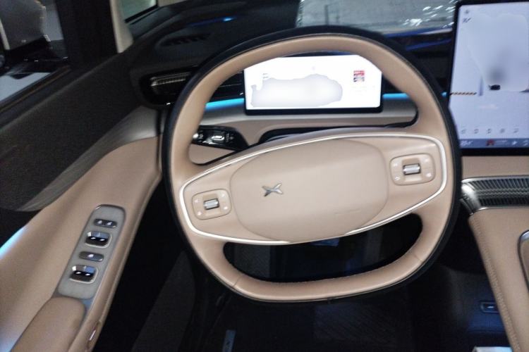 Used XPeng X9 2024 640 All-Wheel Drive High-Performance Max Steering Wheel