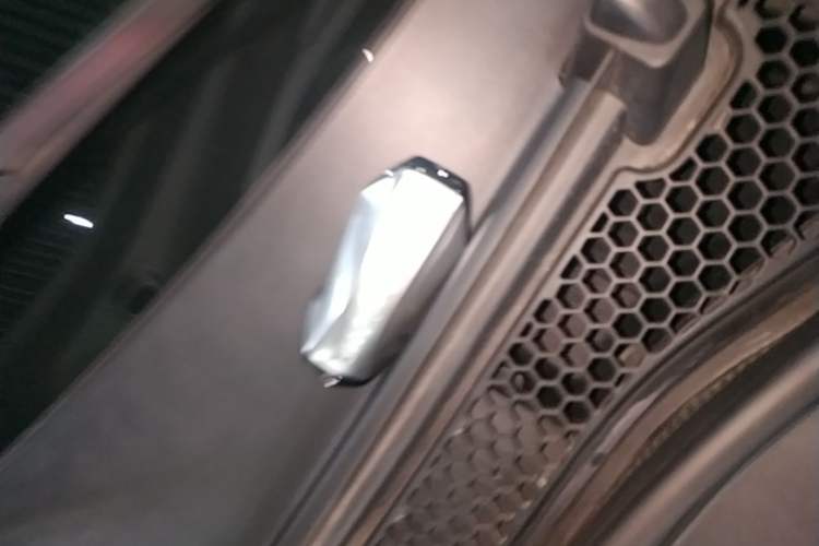 Used XPeng X9 2024 702 Ultra-Long Range Pro Vehicle Key