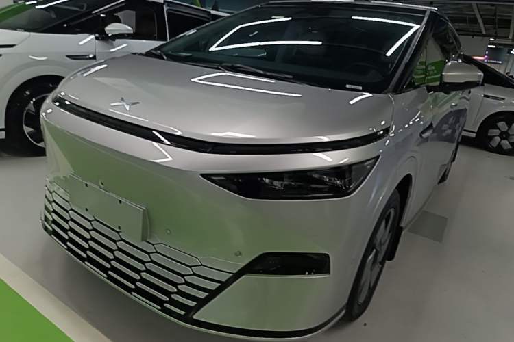 Used XPeng X9 2024 702 Ultra-Long Range Max Guazi used car, China used car export, Used car for sale, Used  cars, Cheapest cars for sale