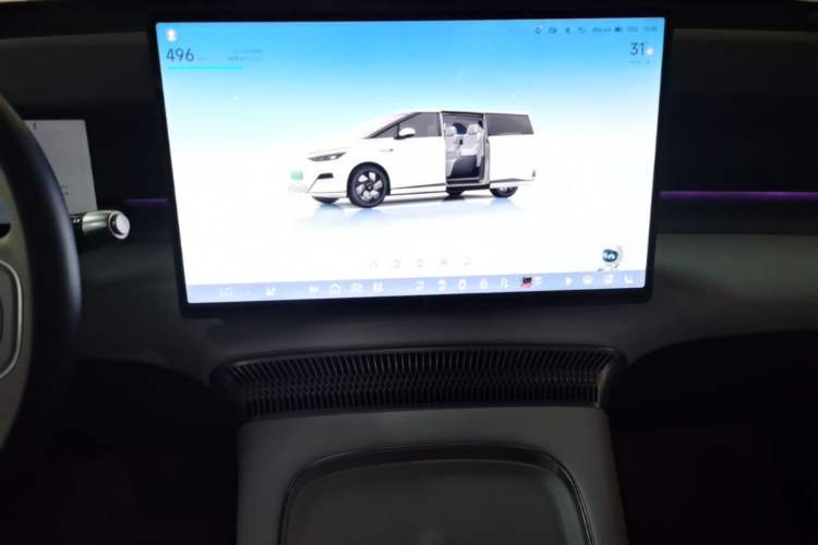 Used XPeng X9 2024 640 All-Wheel Drive High-Performance Max Audio And AC Panel