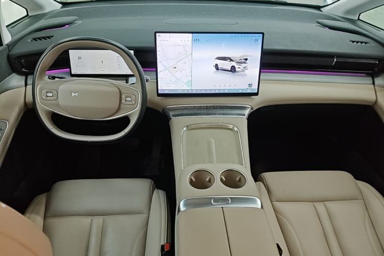Used XPeng X9 2024 610 Long-Range Pro Center Console