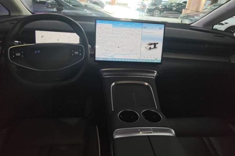 Used XPeng X9 2024 702 Ultra-Long Range Pro Center Console