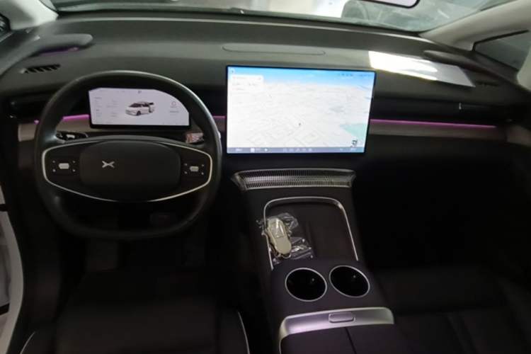 Used XPeng X9 2024 702 Ultra-Long Range Max Center Console