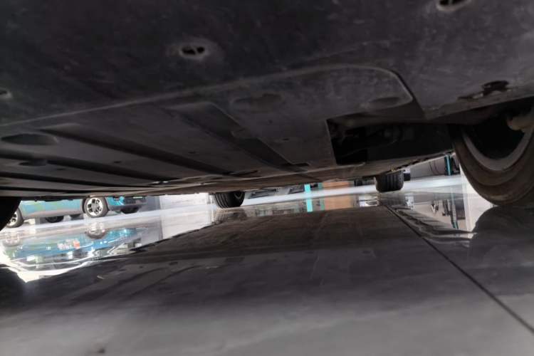 Used XPeng X9 2024 702 Ultra-Long Range Pro Chassis Front